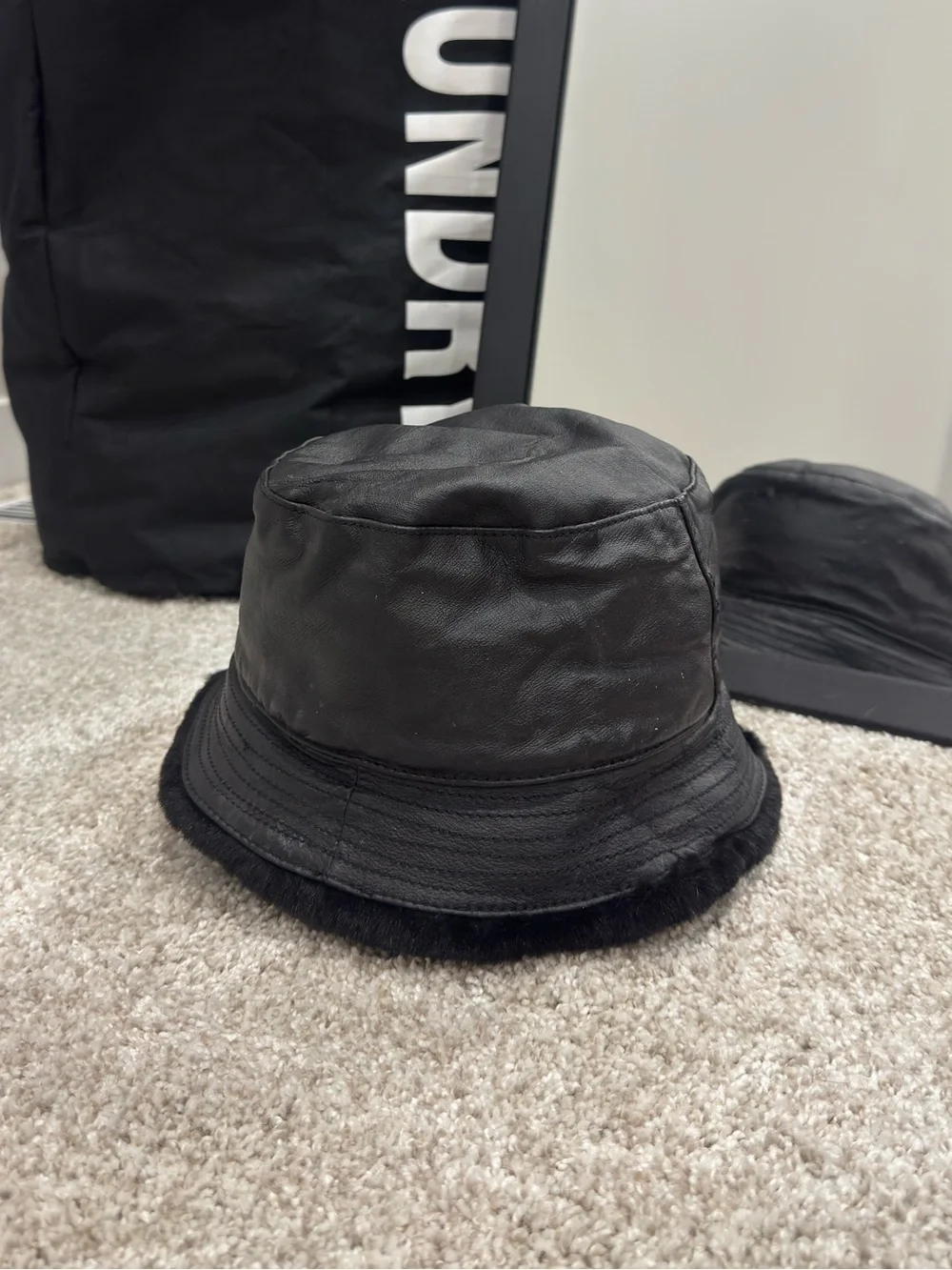 Vintage 90s Wilsons Leather Black Faux Fur Reversible Bucket Hat